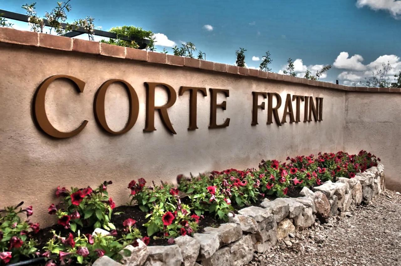Corte Fratini Appartamenti Trevi Buitenkant foto
