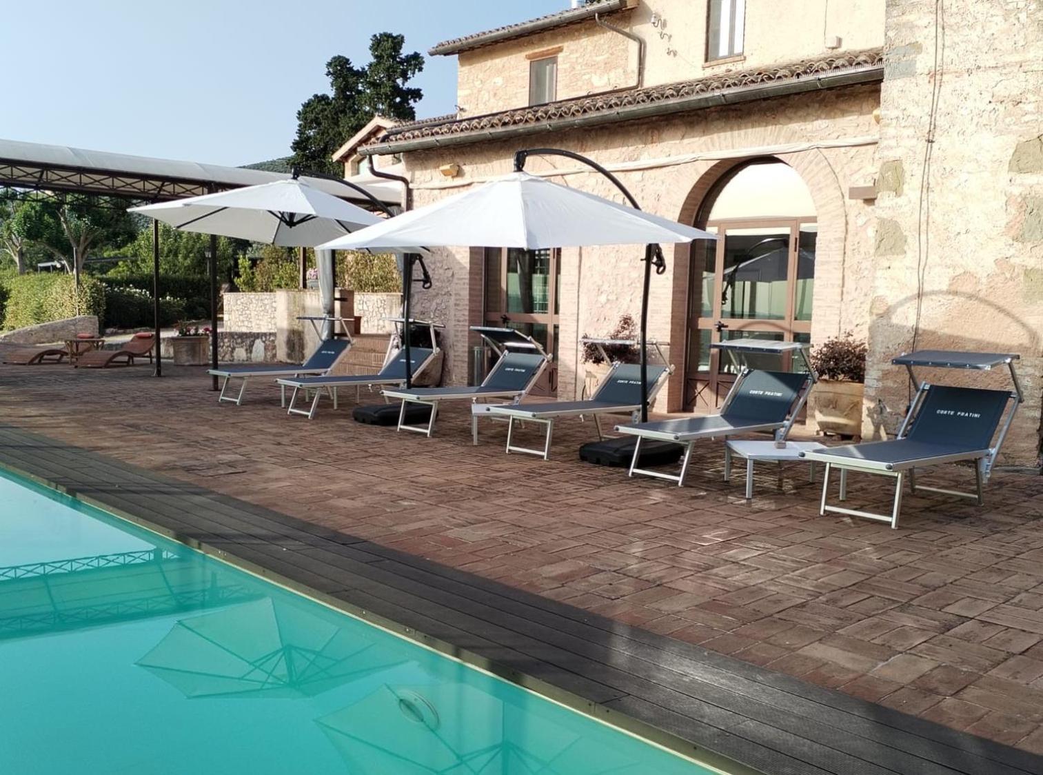 Corte Fratini Appartamenti Trevi Buitenkant foto