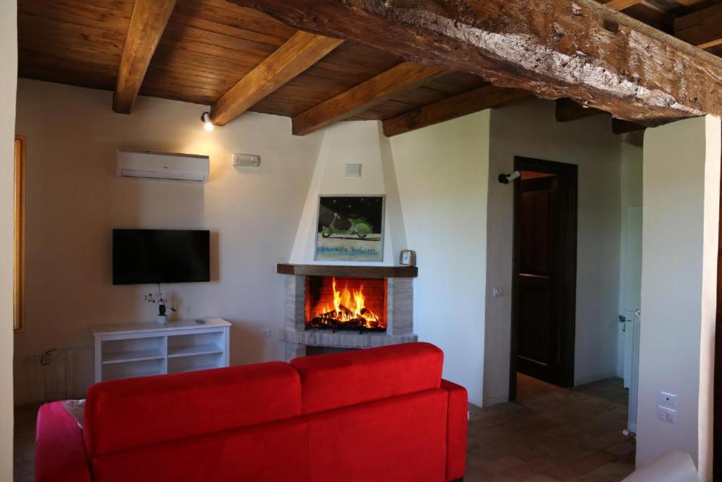 Corte Fratini Appartamenti Trevi Buitenkant foto